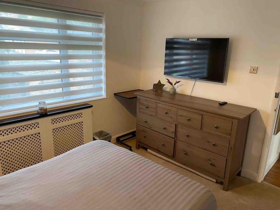 One Bed Cozy Flat Appartement Dartford Buitenkant foto